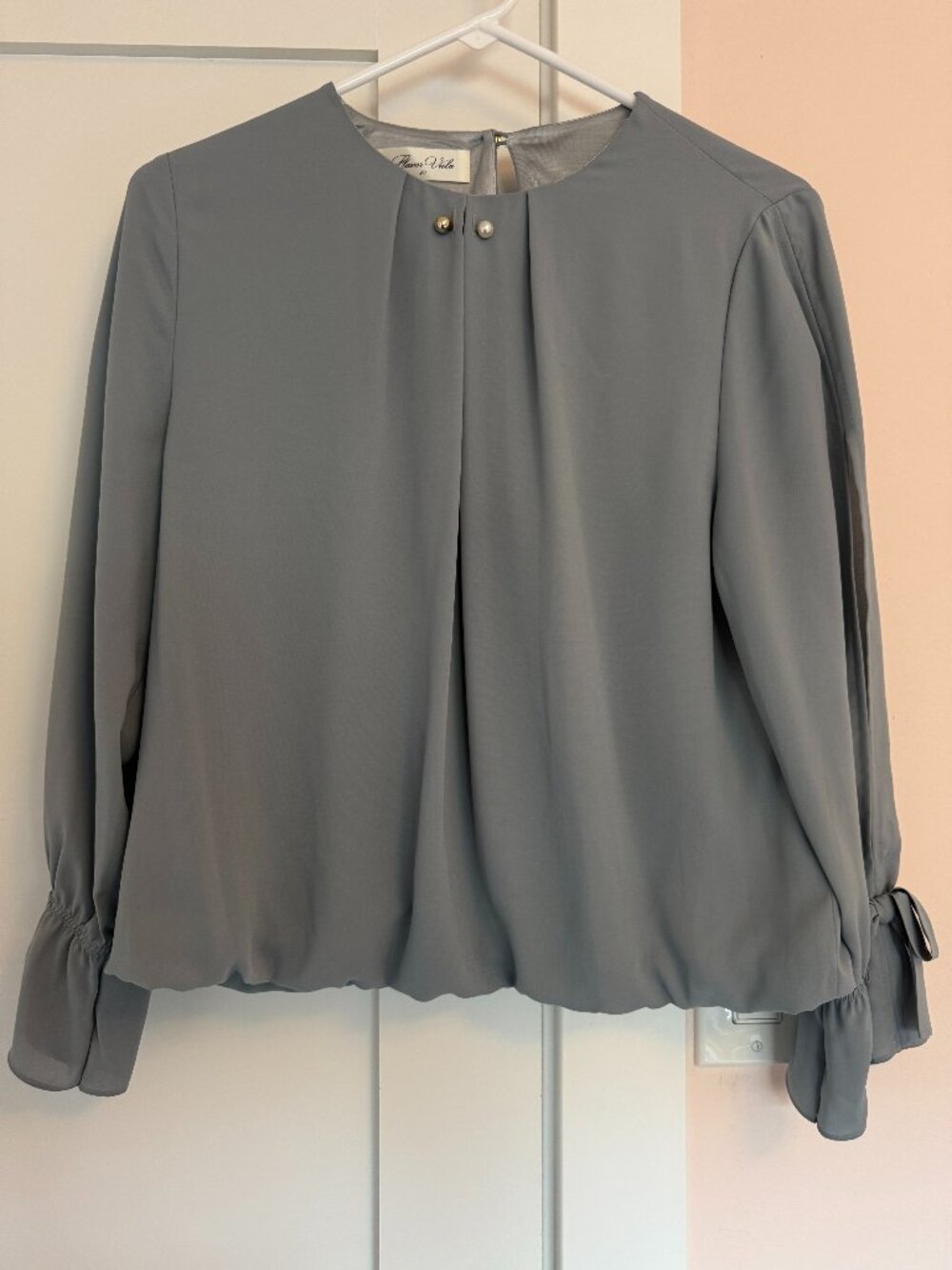 Crew Neck Blouse with Gold Pearl Detail Blue Size M Split Sleeve Gathered Waist